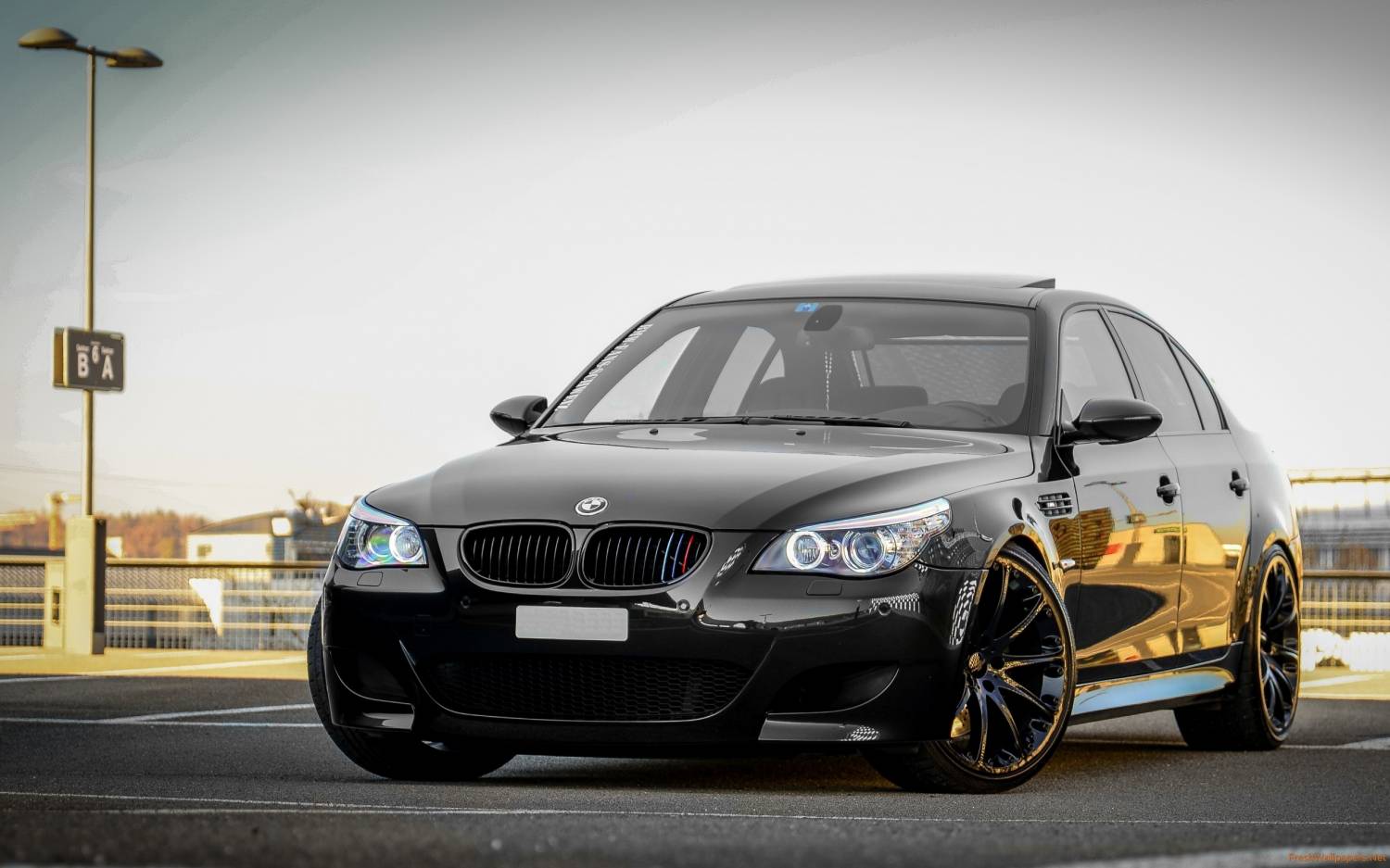 Фотография к новости BMW M5 (E60)