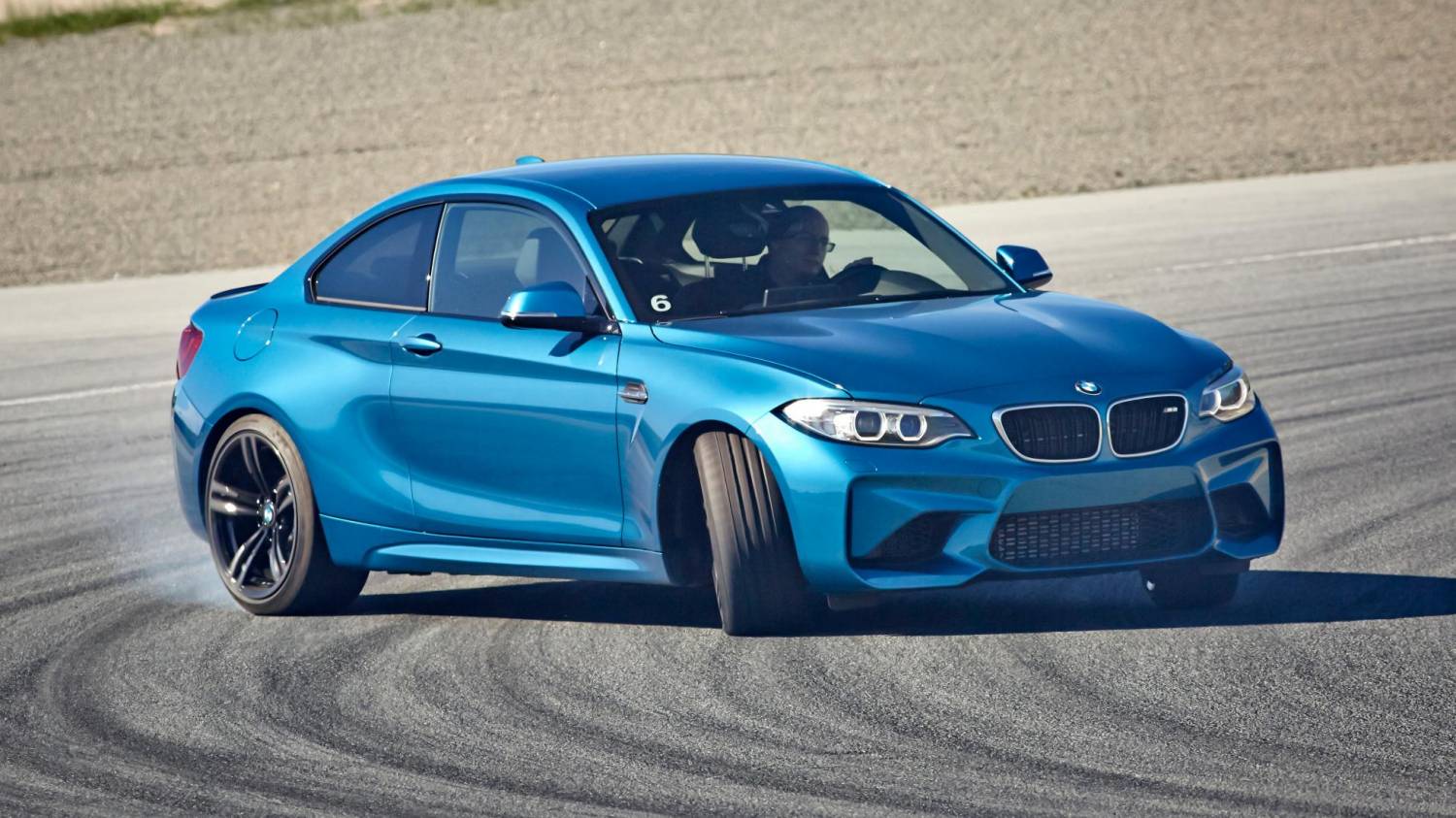 Фотография к новости BMW сделает четырехдверную версию M2
